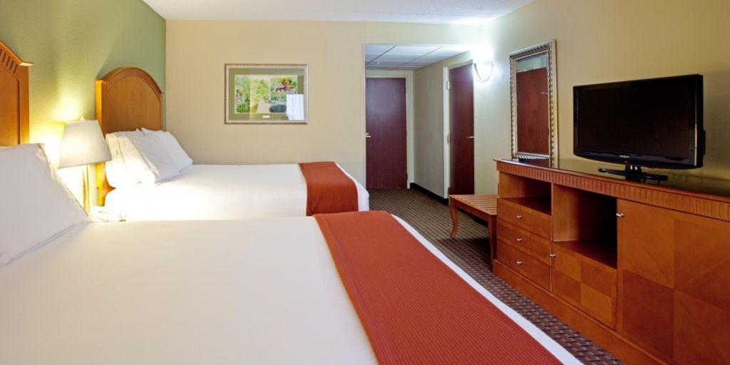 Holiday Inn Express & Suites Charlotte Arpt-Belmont By Ihg Exterior foto
