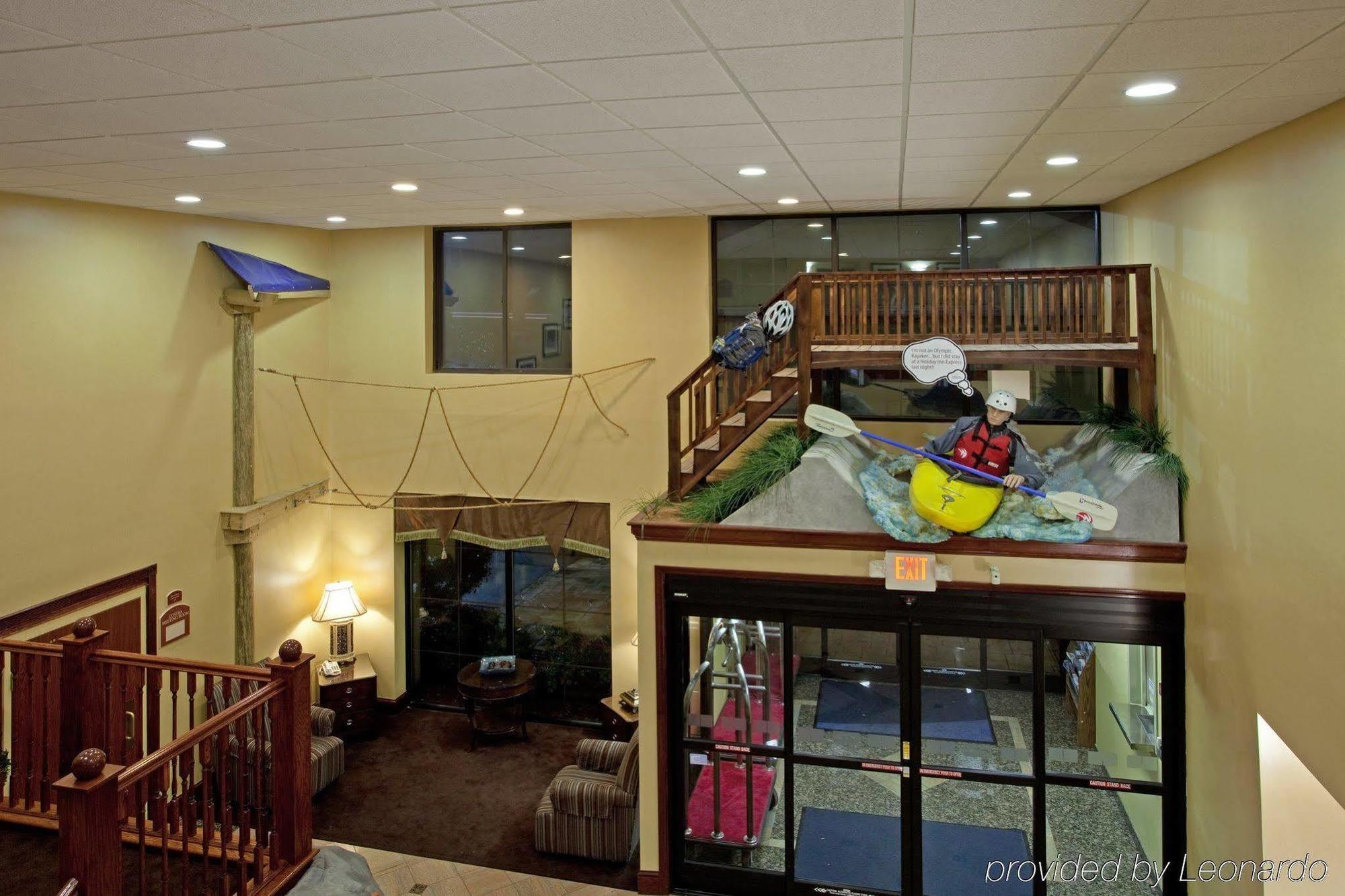 Holiday Inn Express & Suites Charlotte Arpt-Belmont By Ihg Exterior foto