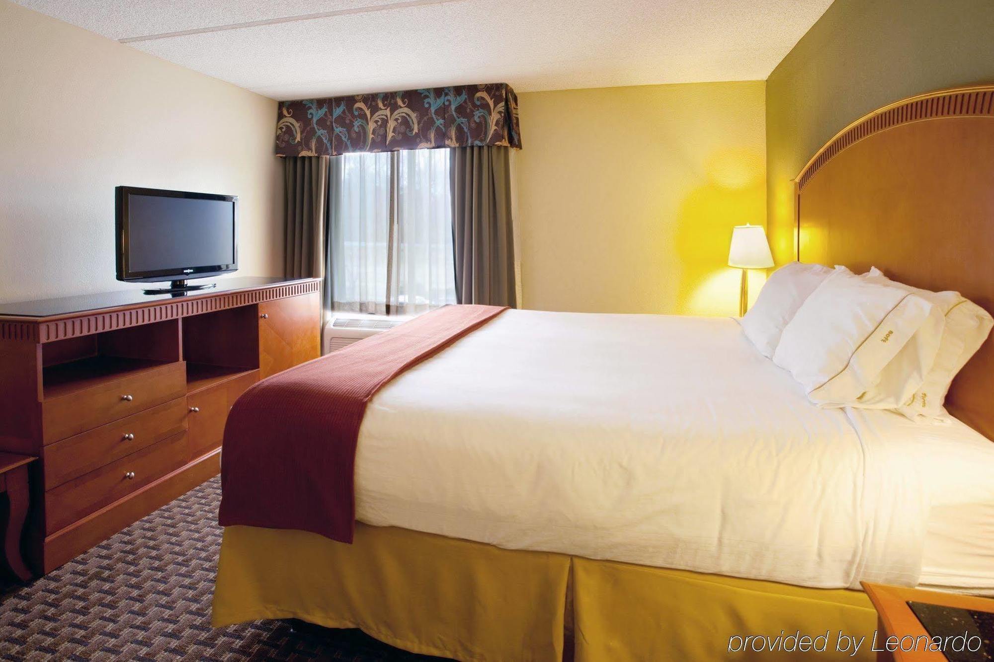 Holiday Inn Express & Suites Charlotte Arpt-Belmont By Ihg Zimmer foto